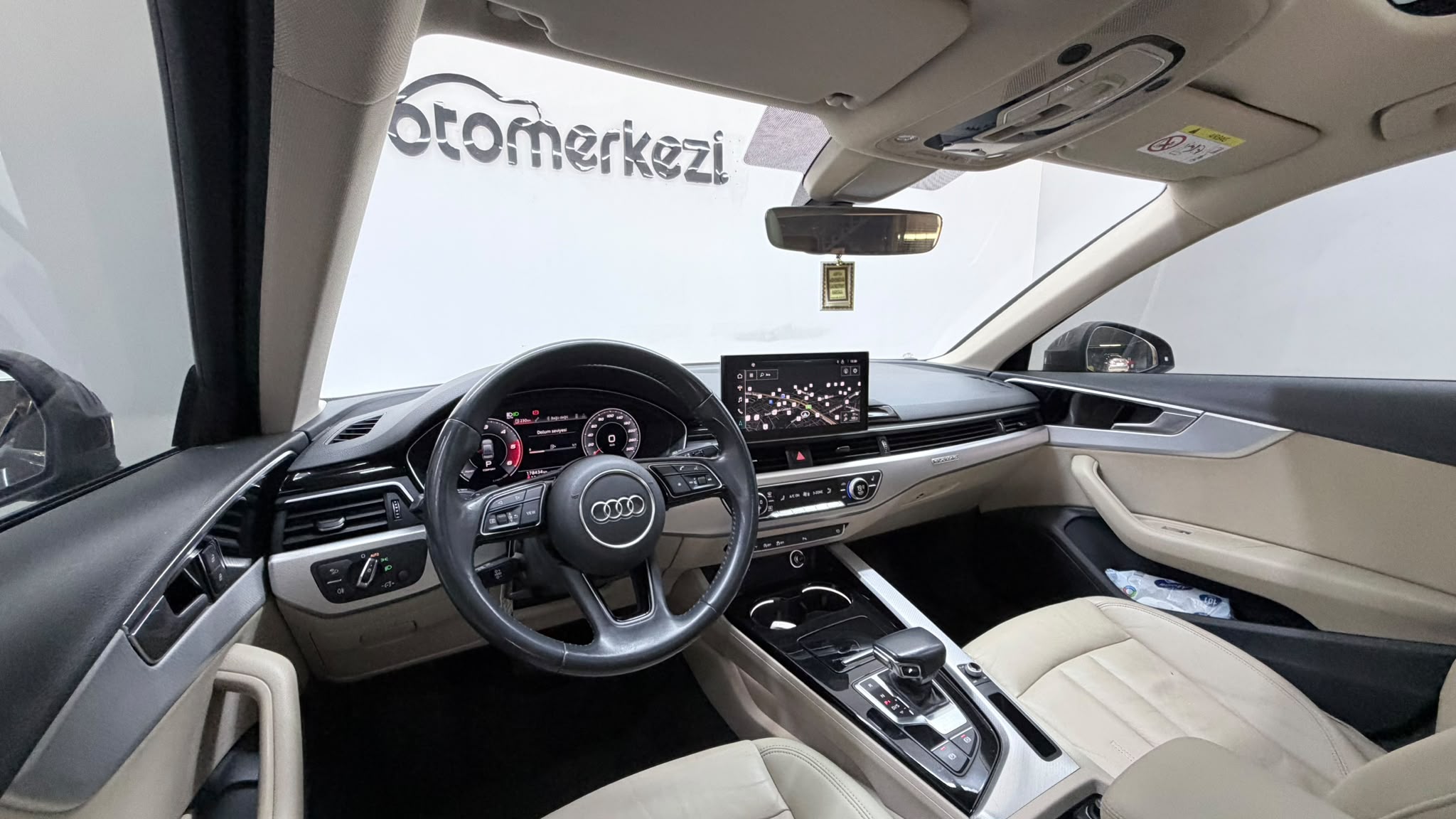 AUDI A4 20